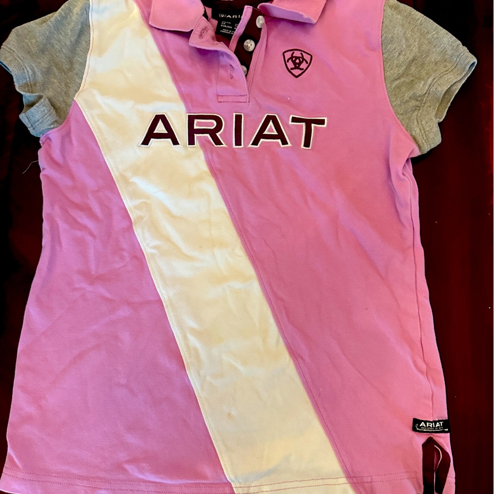 Ariat girls polo. No stains, tears or odors.